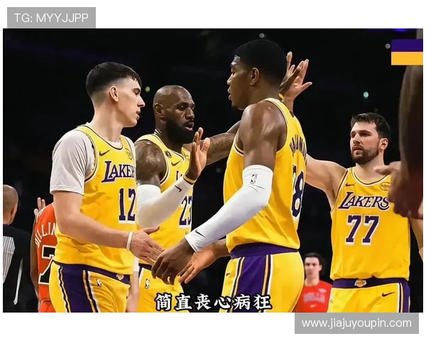 里夫斯称詹姆斯的举动太疯狂 未随东契奇赴欧治疗